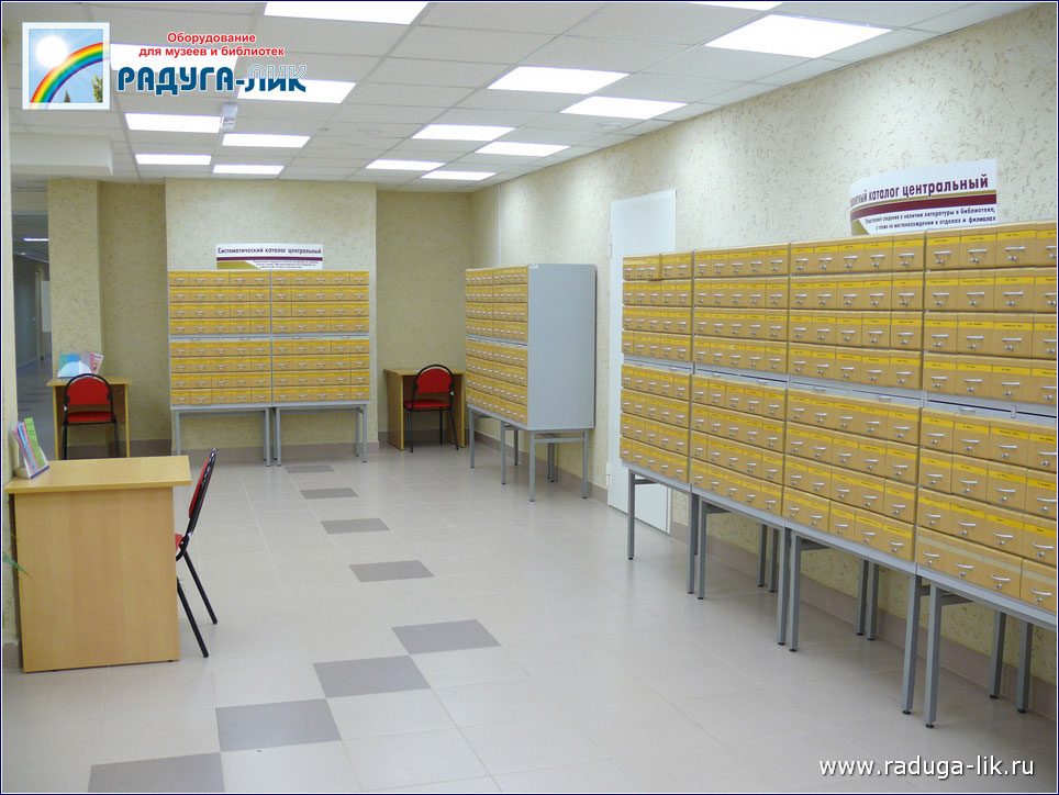 Шкафы каталожные на 40 ящиков и двумя выдвижными полками